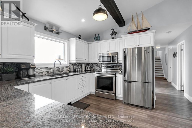 29528677/6576-tree-haven-road/south-glengarry-charlottenburgh-twp/south-glengarry/ontario/K0C2E0_8