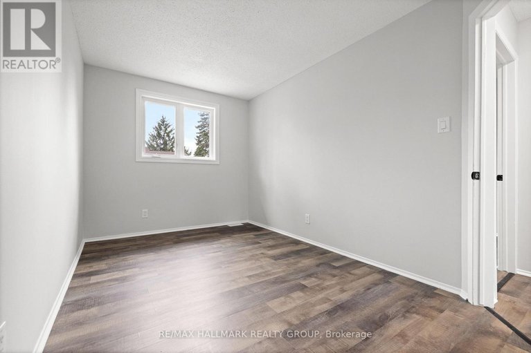 28354842/1083-millwood-court/convent-glen-north/ottawa/ontario/K1C3E9_31