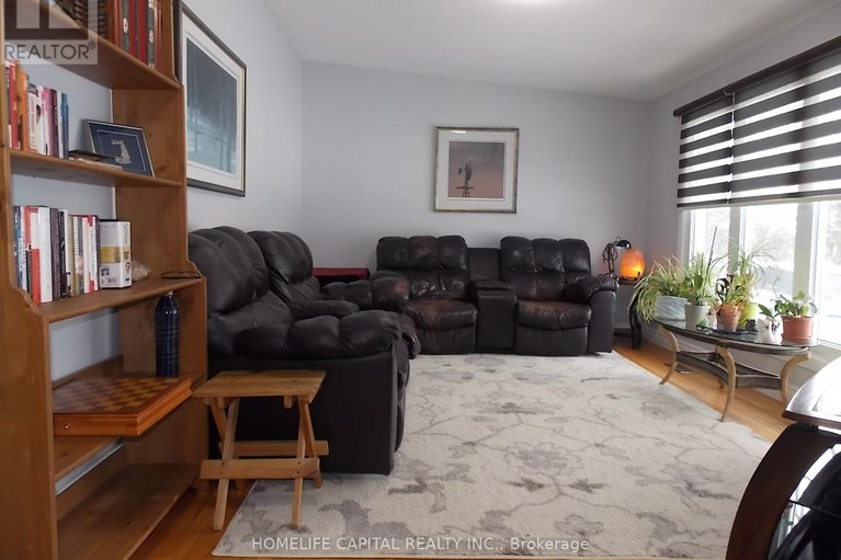 29204242/2515-gravelle-crescent/blackburn-hamlet/ottawa/ontario/K1B3A4_6