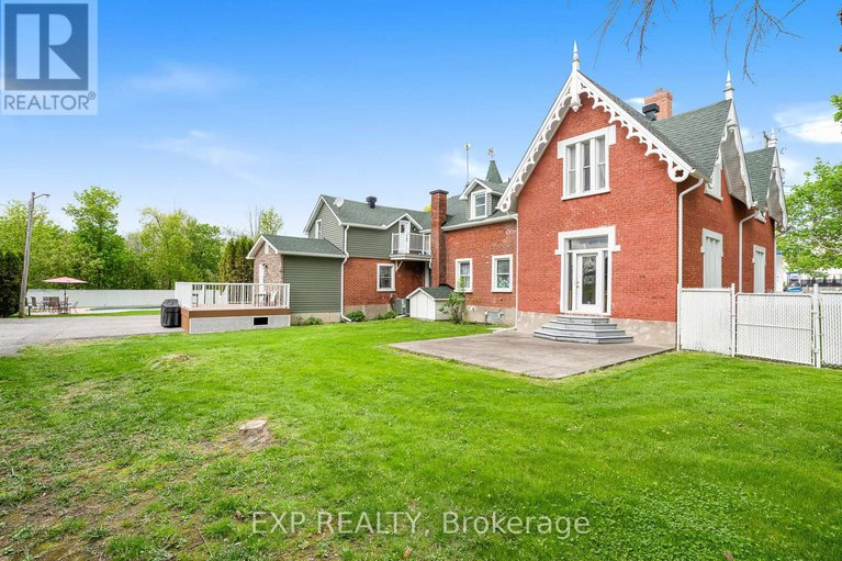 28327080/8-john-street/lorignal/champlain/ontario/K0B1K0_40