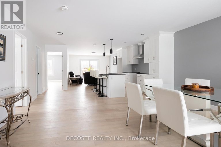 29408542/24-s-beech-street/lancaster/south-glengarry/ontario/K0C1N0_6