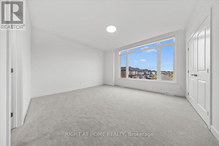 28770534/610-kenabeek-terrace/riverside-southgloucester-glen/ottawa/ontario/K4M0M3_32