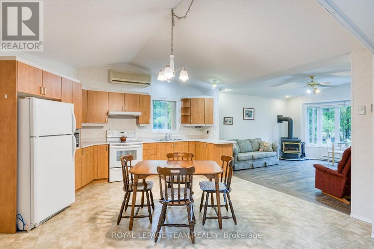 28753812/200-smith-lane/pakenham/mississippi-mills/ontario/K0A2X0_23