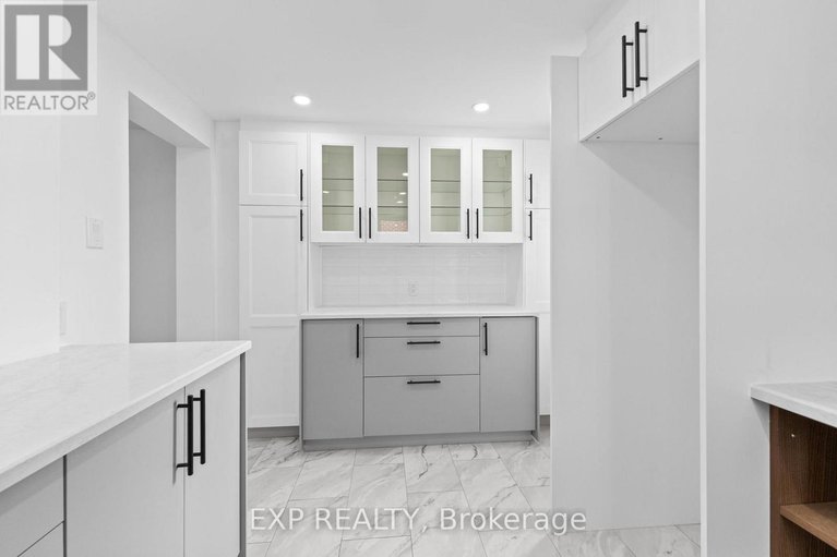 28674478/145-willow-street/west-centre-town/ottawa/ontario/K1R6W2_14