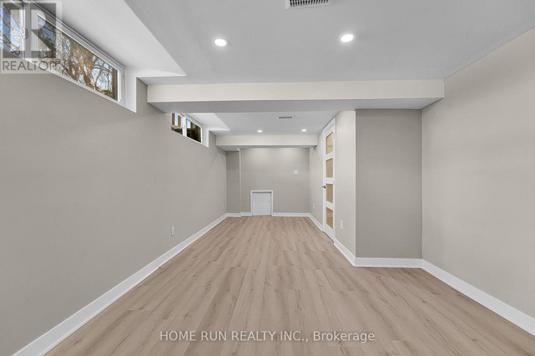 29500930/1259-meadowlands-drive-e/city-viewskylinefisher-heightsparkwood-hills/ottawa/ontario/K2E6K4_33