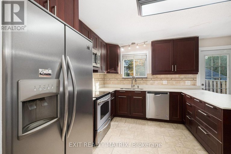 28970575/3333-white-spruce-street/osgoode/ottawa/ontario/K0A2W0_8