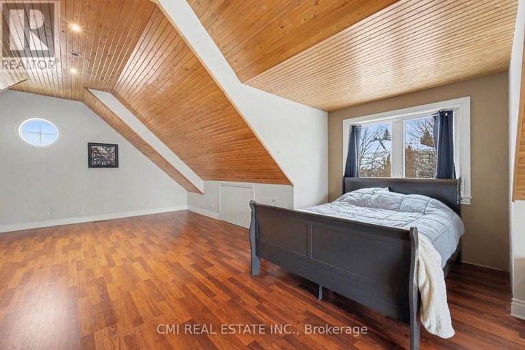 29295430/2500-lookout-drive/cumberland-ridge/ottawa/ontario/K4C1S3_40