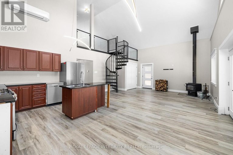 29662212/154-proulx-lane/lanark-highlands-lanark-twp/lanark-highlands/ontario/K0G1K0_17