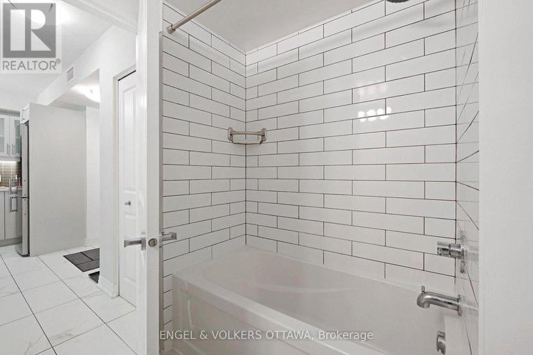 28875883/707-195-besserer-street/sandy-hill/ottawa/ontario/K1N0B6_26