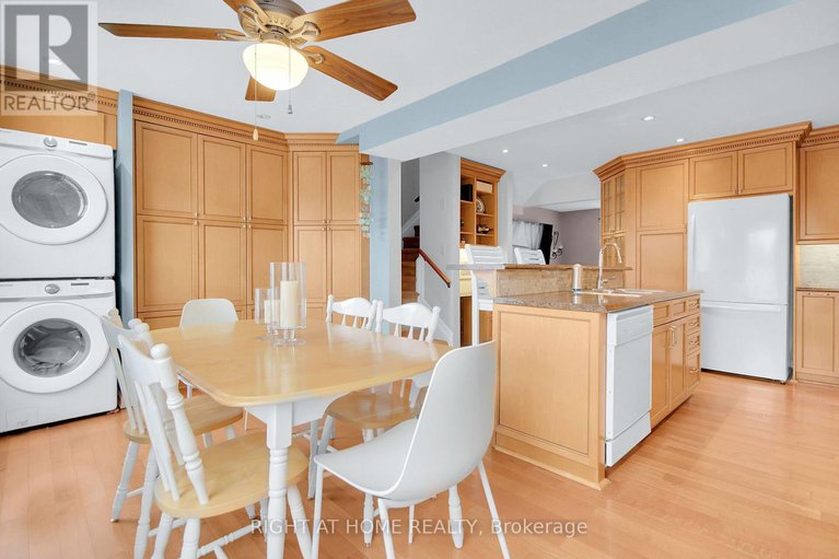 28284390/5-moorside-private/carleton-heights/ottawa/ontario/K2C3P4_12