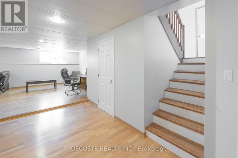 28955272/515-tobin-street/alexandria/north-glengarry/ontario/K0C1A0_21