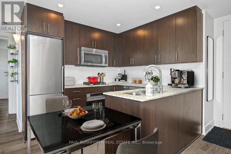 28386159/813-7-marquette-avenue/vanier/ottawa/ontario/K1L8A7_7