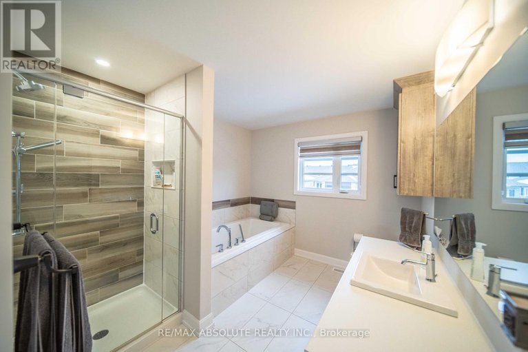 29115783/727-azure-street-n/village-of-russell/russell/ontario/K4R0E6_24