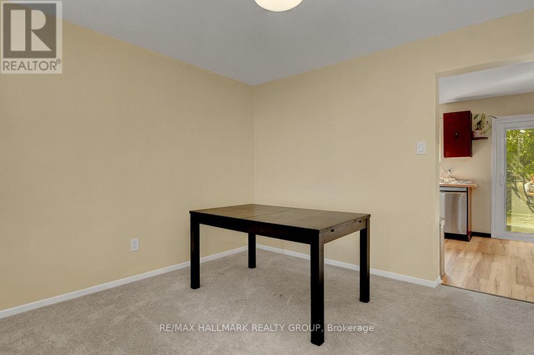 28845006/44-turret-court/glencairnhazeldean/ottawa/ontario/K2L2L1_7