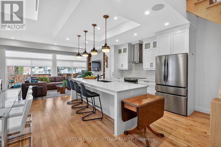 29641673/31-carlotta-avenue/kingsview-park/ottawa/ontario/K1L6S5_11