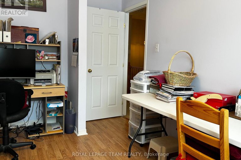 28666132/15-santa-cruz-private/riverview-park/ottawa/ontario/K1G6M5_20