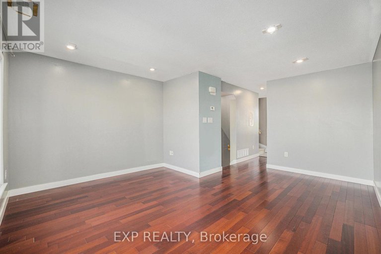 28525103/250-shanly-private/stonebridge/ottawa/ontario/K2J5X6_5
