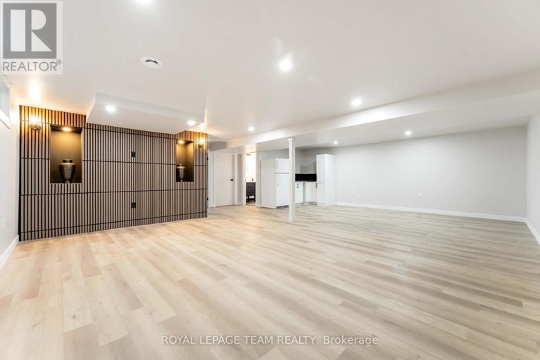 29148358/15-leacock-drive/beaverbrook/ottawa/ontario/K2K1R6_30