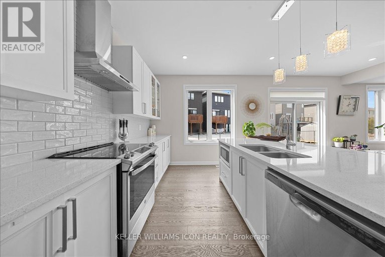 29577044/352-cloyne-crescent/half-moon-bay/ottawa/ontario/K2J6W4_15