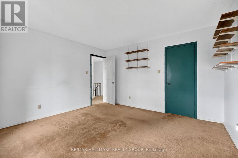 29038840/1415-plumber-avenue/carson-grove/ottawa/ontario/K1K4B2_21