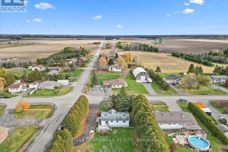 29209804/2462-dunning-road/cumberland-west/ottawa/ontario/K0A3E0_44