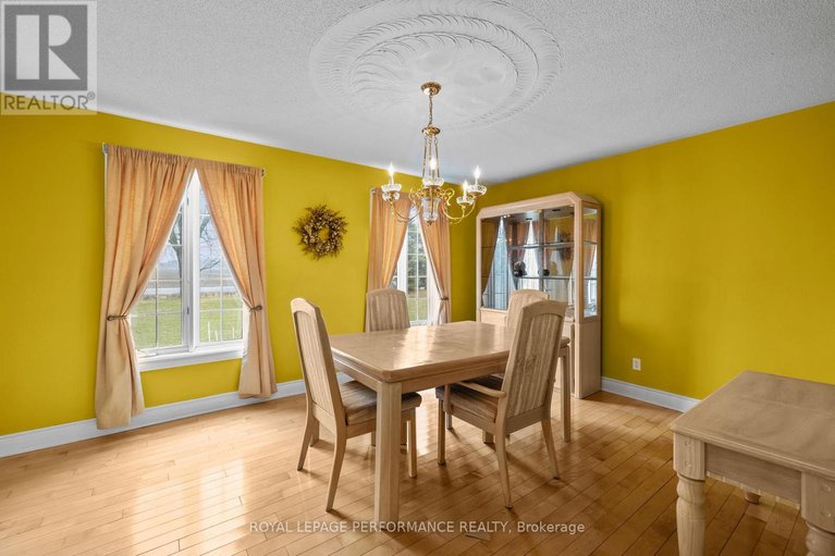 29615977/1007-st-pierre-road/embrun/russell/ontario/K0A1W0_18