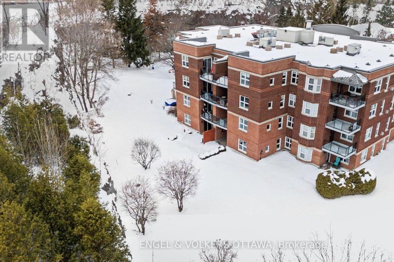 29383001/203-120-darlington-private/hunt-clubwestern-community/ottawa/ontario/K1V0X5_40