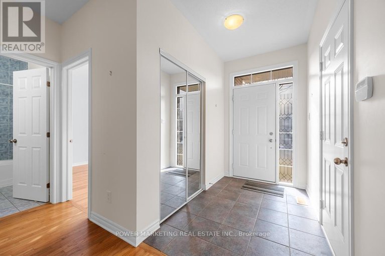 29407948/192-felicity-crescent/mer-bleuebradley-estatesanderson-park/ottawa/ontario/K1W0C2_5