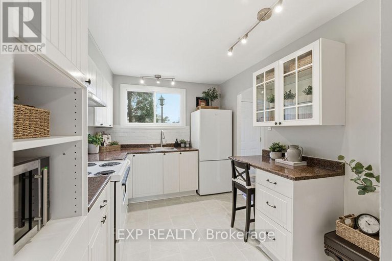 29119258/3-glencoe-street/arlington-woods/ottawa/ontario/K2H8S5_9