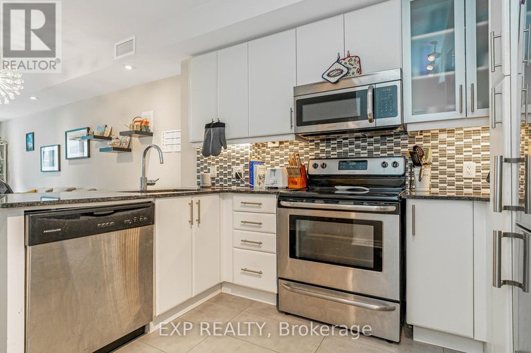 28480510/2606-242-rideau-street/sandy-hill/ottawa/ontario/K1N0B7_9