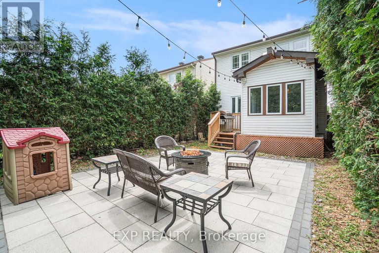 28430492/5-benlark-road/on-the-green/ottawa/ontario/K2J2L5_39