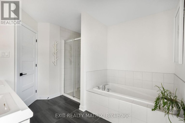 29406766/1144-avignon-street/embrun/russell/ontario/K0A1W0_18