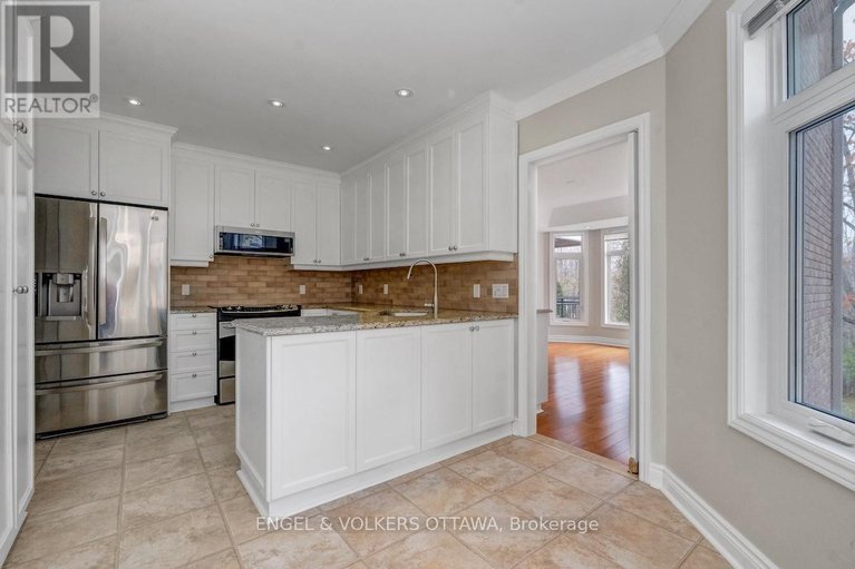 29162834/25-bittern-court/rockcliffe/ottawa/ontario/K1L8K9_15