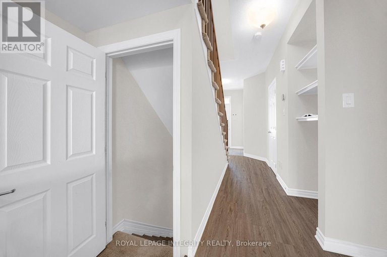 29029578/215-merak-way/half-moon-bay/ottawa/ontario/K2J6N7_8