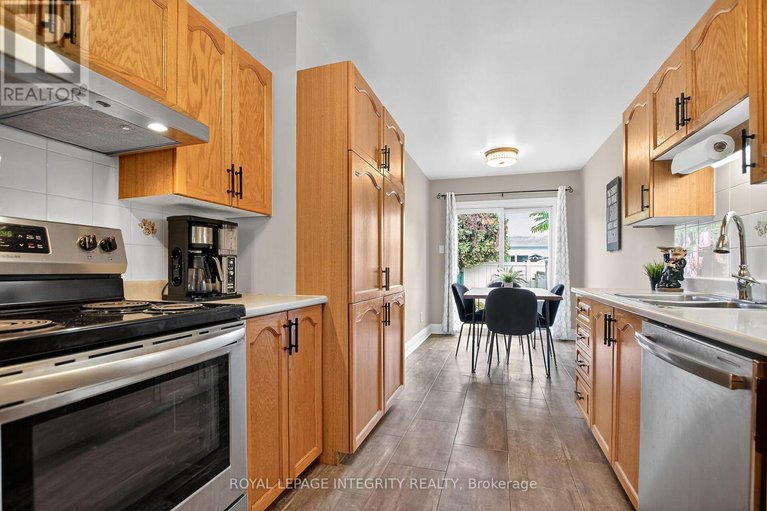 28934975/13-roblyn-way/barrhaven-east/ottawa/ontario/K2G5Z4_12
