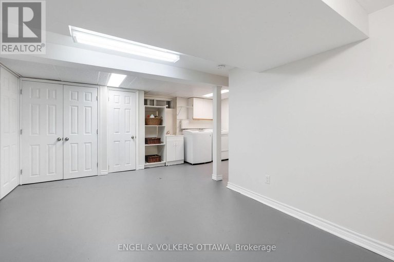 29677909/33-2111-montreal-road/beaconwood/ottawa/ontario/K1J8M8_23