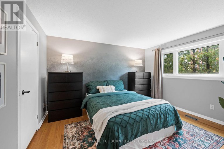 29024109/767b-ridgewood-avenue/mooneys-bayriverside-park/ottawa/ontario/K1V6M8_19