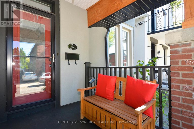 28811238/47-roslyn-avenue/old-ottawa-south/ottawa/ontario/K1S4W2_3