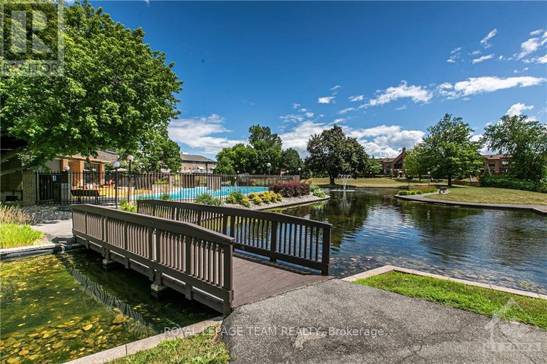29231241/200-260-brittany-drive/viscount-alexander-park/ottawa/ontario/K1K4M2_30