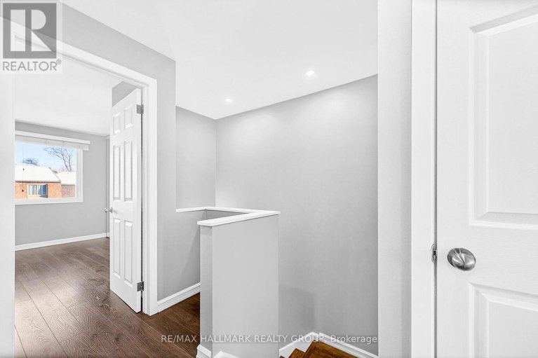 29163318/b-905-elmsmere-road/beacon-hill-south/ottawa/ontario/K1J8G4_14