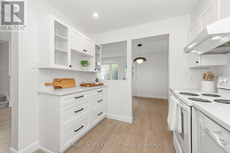 28965563/39-benlark-road/on-the-green/ottawa/ontario/K2J2L5_13