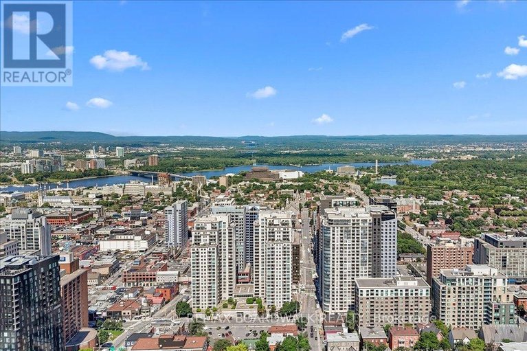 29646330/2107-242-rideau-street/sandy-hill/ottawa/ontario/K1N0B7_32