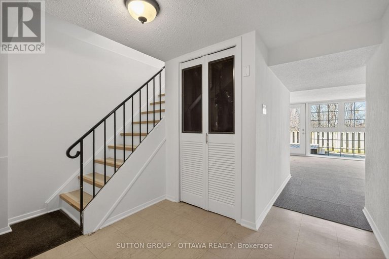 29627001/285-monterey-drive/leslie-park/ottawa/ontario/K2H7B1_22