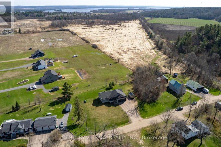 28257205/432-early-road/horton-twp/horton/ontario/K7V3Z4_13