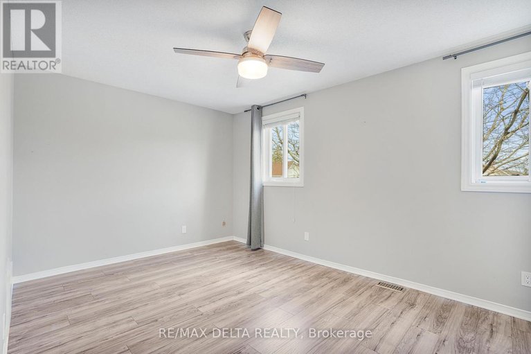 28227757/1822-loranger-court/chapel-hill/ottawa/ontario/K1C7H6_18