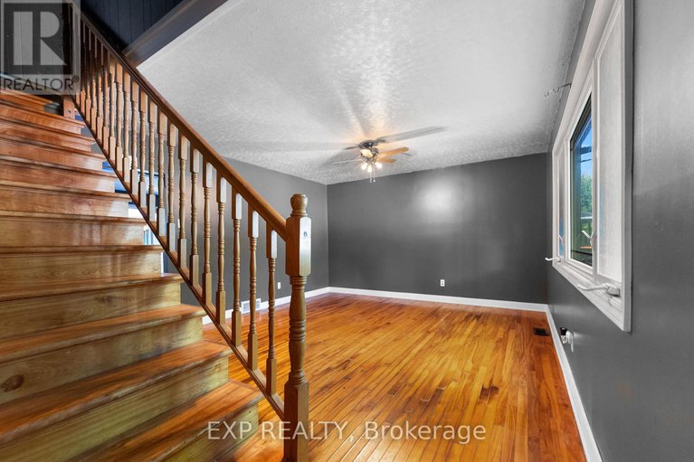 28069493/397-charles-avenue/renfrew/renfrew/ontario/K7V3J2_10