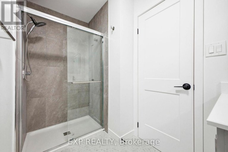 29439803/74-shearer-crescent/katimavik/ottawa/ontario/K2L3N1_15