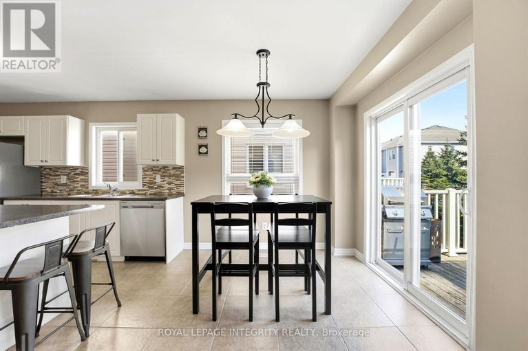 29600892/2720-grand-canal-street/half-moon-bay/ottawa/ontario/K2J0T1_15