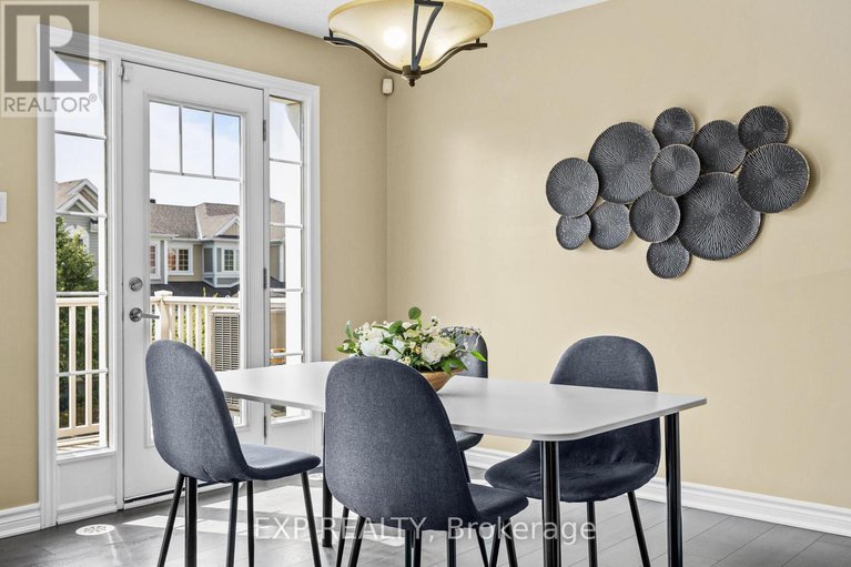 28595126/243-par-la-ville-circle/stittsville-north/ottawa/ontario/K2S0T6_13
