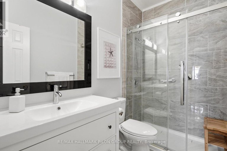 29367995/303-rustic-hills-crescent/springridgeeast-village/ottawa/ontario/K4A5A5_11